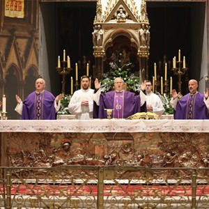 Biskup Gorski predvodio misu zornicu i blagoslov Zagrebačke katedrale